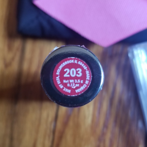 🎁3/$20 Make-up Bundle - Picture 5 of 6